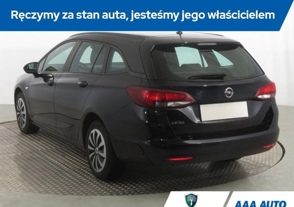 Opel Astra cena 44000 przebieg: 135088, rok produkcji 2019 z Łęczna małe 232